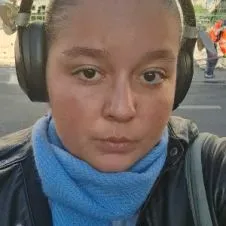 Recherche job babysitter - femme