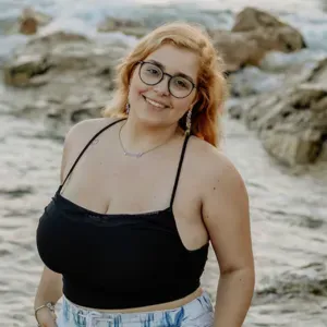 Babysitter com experiência no Porto