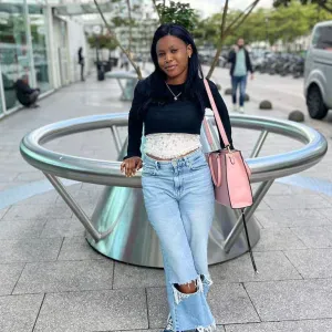 Femme de ménage à Carlos de forest