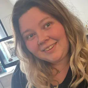 Aide à domicile/soins/ repas/ ménage 