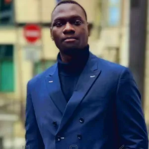 Etudiant en Ingénierie (EEEA) à Caen et Coach Pianiste .