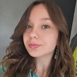 Femme de menage cherche employeur césu