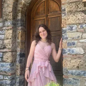 Previous au pair looking for new kids to take care of :)