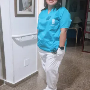 Profesional en cuidado de personas mayores en institucione 