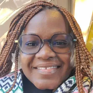 Baby-sitter expérimentée à Massy