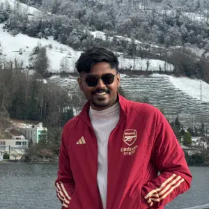 Looking for dog sitting jobs. 