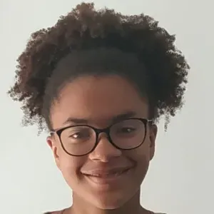 Étudiante amoureuse des animaux 