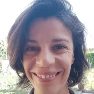 Cuidadora de criança com vasta experiência 