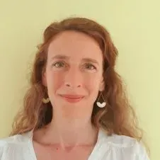 A vos côtés avec bienveillance, gentillesse, sympathie