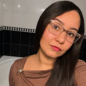 Babysitter experiente disponível em Lousã