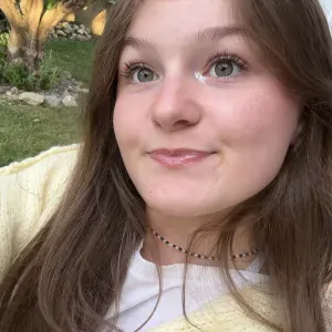 Baby-sitter sérieuse et bienveillante