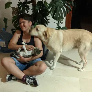 Estudiante de veterinaria y cuidador de animales en València