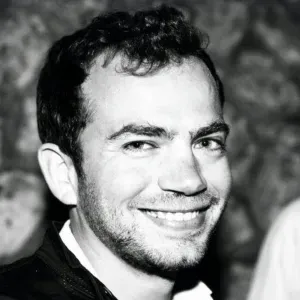 Sortie d école enfants 4 et 2 ans