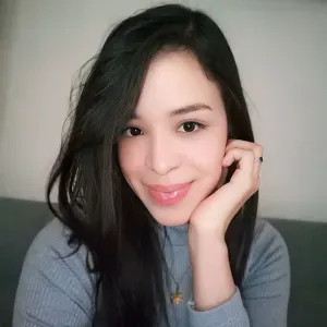 Baby-sitter disponible uniquement le week-end