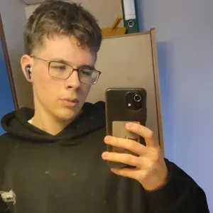 Étudiant en CPGE propose cours de maths, physique et Python