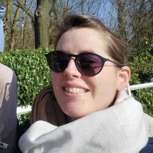 Je cherche une nounou