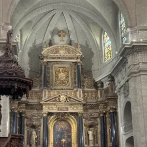 Soutien de soins à domicile par une aide-soignante diplômée 