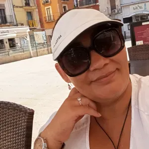 Cuidadora en Vic Barcelona amable y empático 