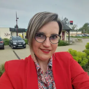 Professionnelle diplômée et expérimentée