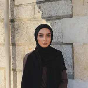 Baby-sitter à Genève, disponible