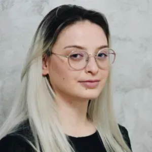 To live with, take care and be a companion for elderly woman