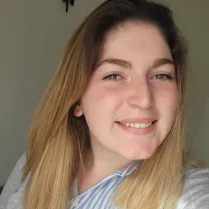 Baby-sitter expérimentée à Lens