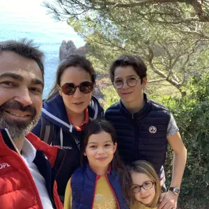 Cherche une aide-ménagère pour 20 à 25 h / semaine.