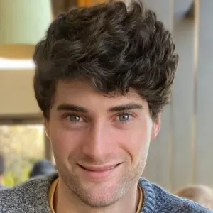 Babysitter na zona de Torres Vedras e arredores