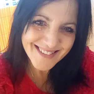 Auxiliaire de vie avec 15 ans d'expérience