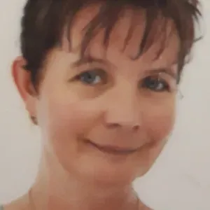 Garde bébés et enfants expérimentée