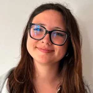 Baby-sitter compétente sur les alentours d'Avignon !
