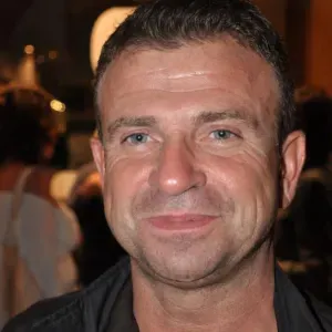 ADDETTO ALLE PULIZIE E  GIARDINI A MILANO E PROVINCIA