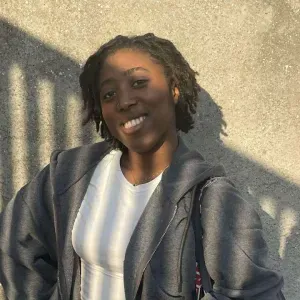 Baby-sitter expérimenté au lycée et en stage 