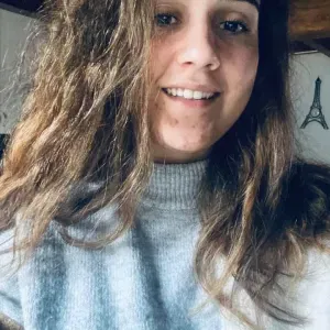 Babysitter com experiência em França e em Portugal.