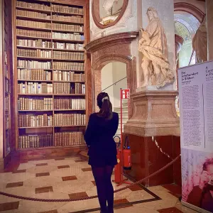 Cuidadora dedicada – carinho, atenção e confiança 