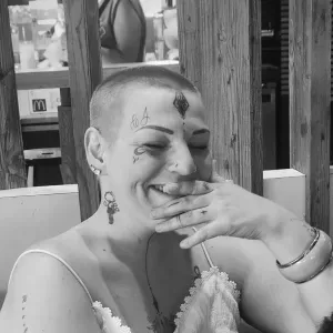 Cherche baby-sitter de confiance occasionnellement 