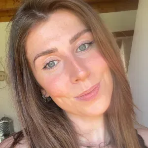 Baby-sitter, diplômée éducatrice spécialisée 