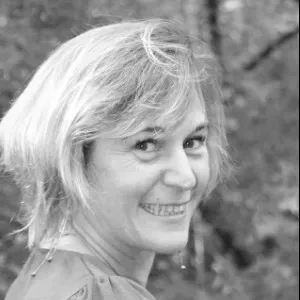 Baby-sitter confirmée Eysines proche Bordeaux 