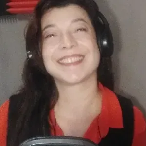 Adetta alle pulizie professionali e casalinghe