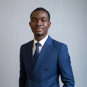 Advanced in English and committed Tutor searching for a job