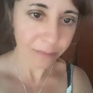 Limpiadora,ayudante de cocina camarera,servicio doméstico.