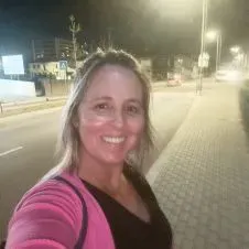 Procuro trabalho empregada limpeza