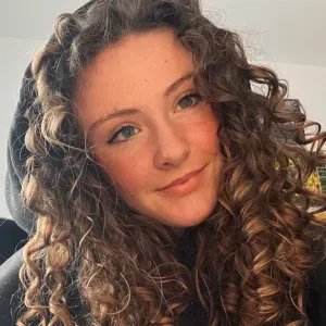 Baby-sitter sérieuse et motivée à Nantes !