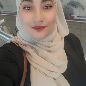 Baby-sitter  disponible à lyon