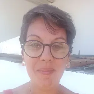 Empregada de limpeza na zona Alenquer e care