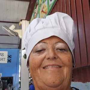 Dame de compagnie aide à domicile 