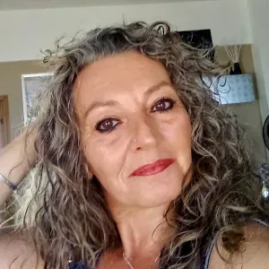 Disponibile psr lavoro di pulizie 