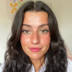 Babysitter expérimentée sur Bordeaux