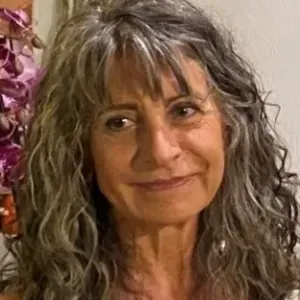 Cerco servizio pulizia casa a Pisa