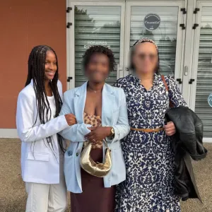 Baby-sitter à votre disposition 